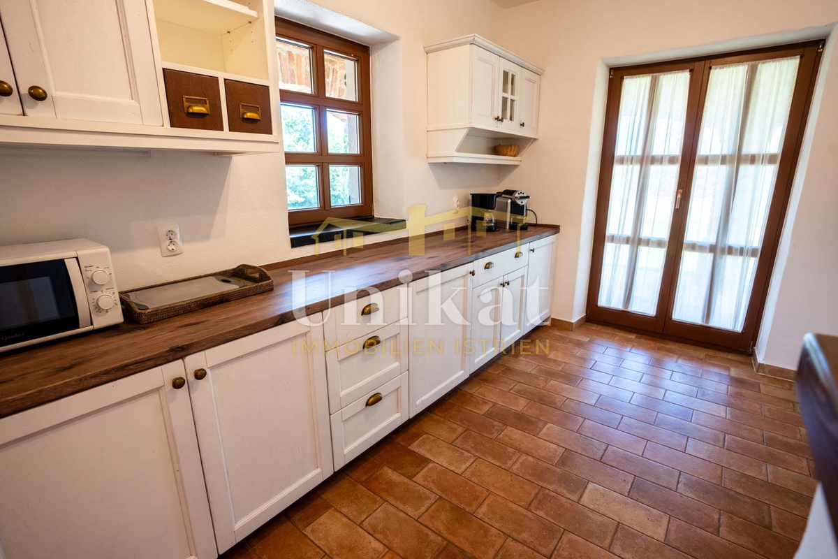 Casa di lusso con piscina vicino a Poreč